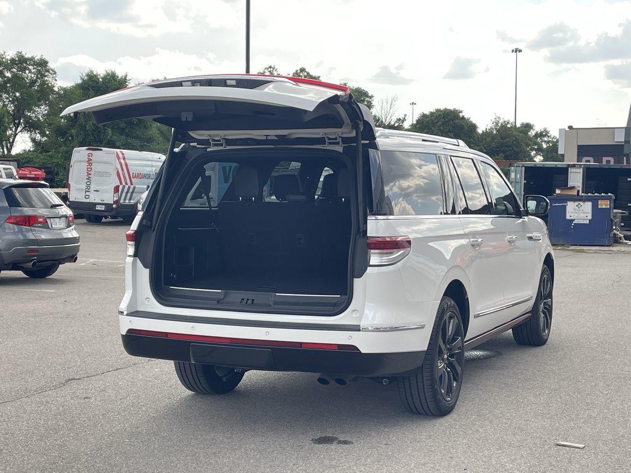 Lincoln Navigator L  2024 à Toronto, Ontario