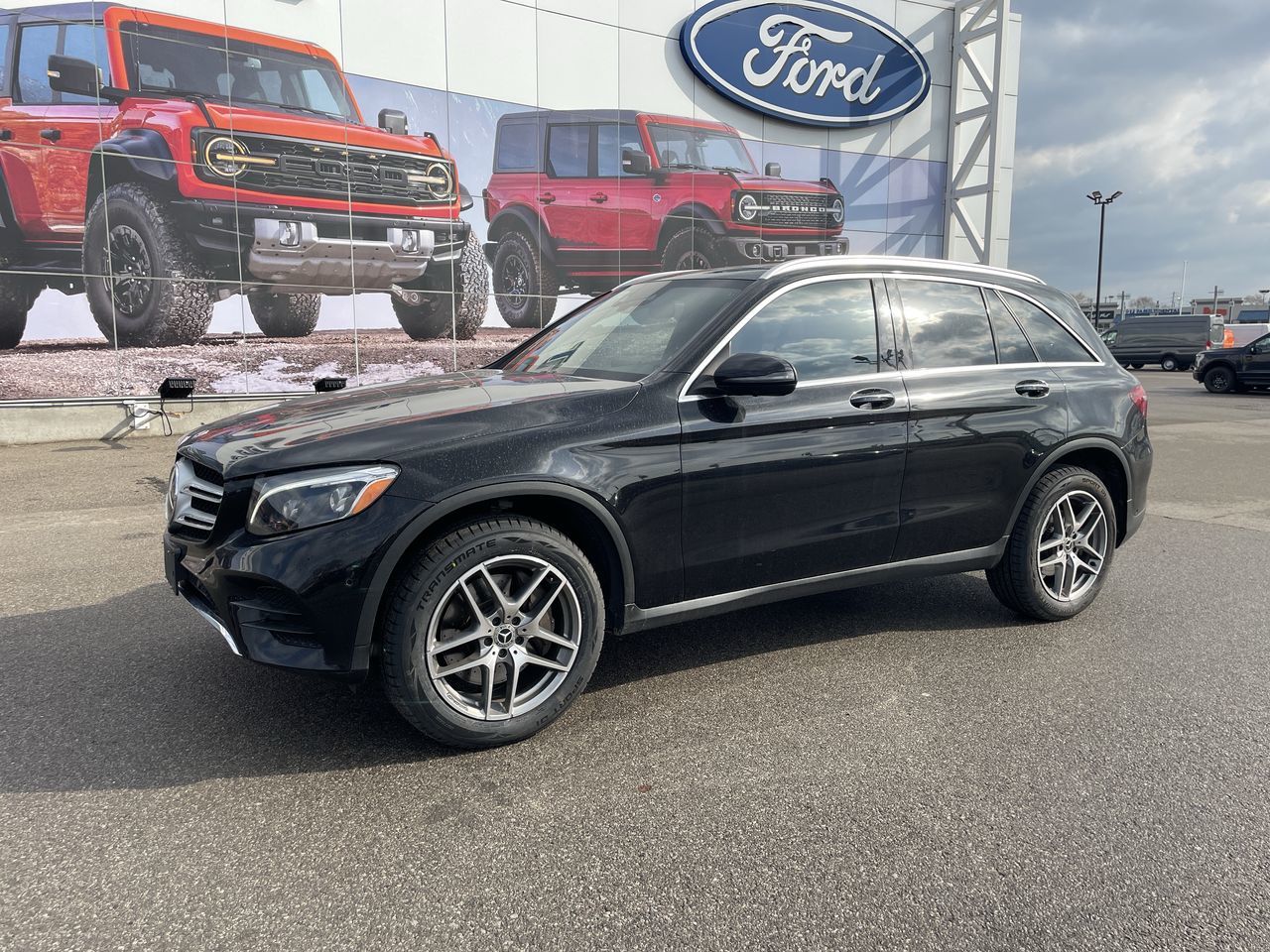 Mercedes-Benz GLC300  2019 à Toronto, Ontario