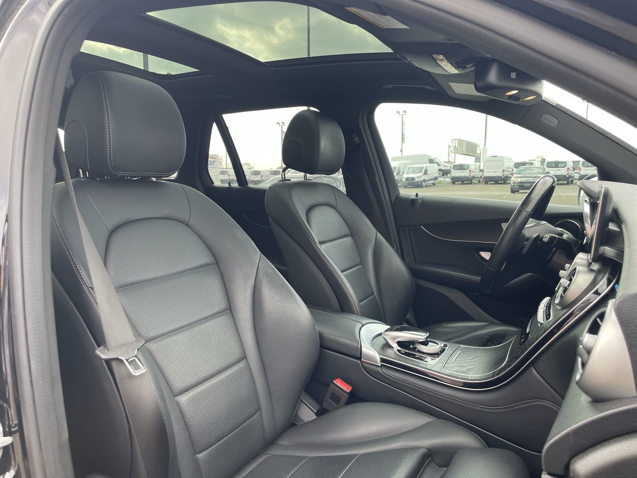 Mercedes-Benz GLC300  2019 à Toronto, Ontario