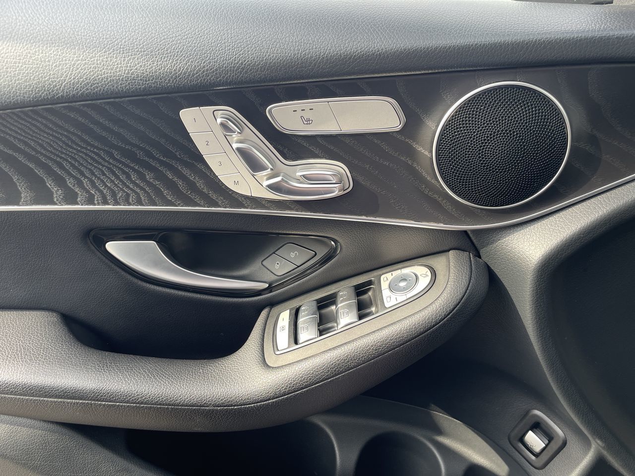 Mercedes-Benz GLC300  2019 à Toronto, Ontario