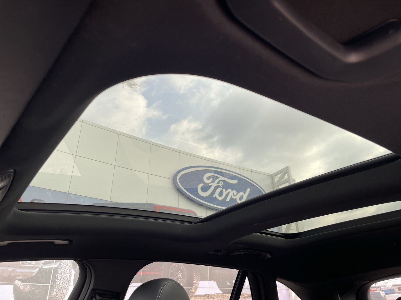 Mercedes-Benz GLC300  2019 à Toronto, Ontario