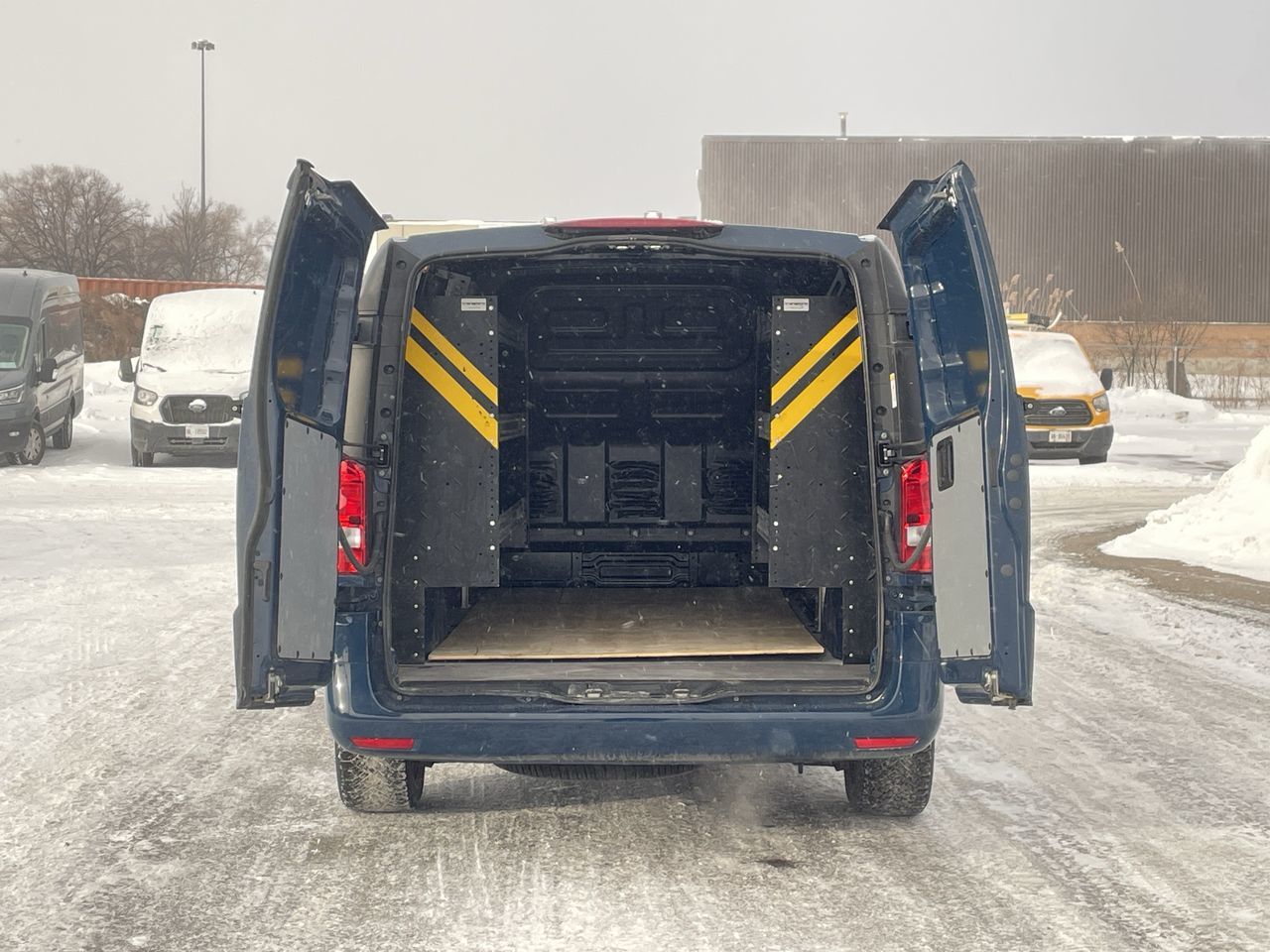 2023 Mercedes-Benz Metris Cargo Van 135