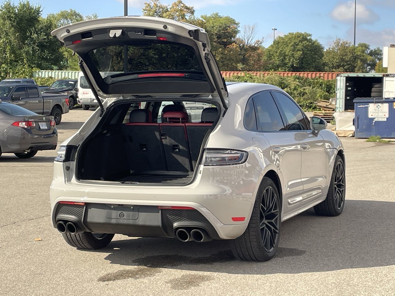 2023 Porsche Macan in Toronto, Ontario