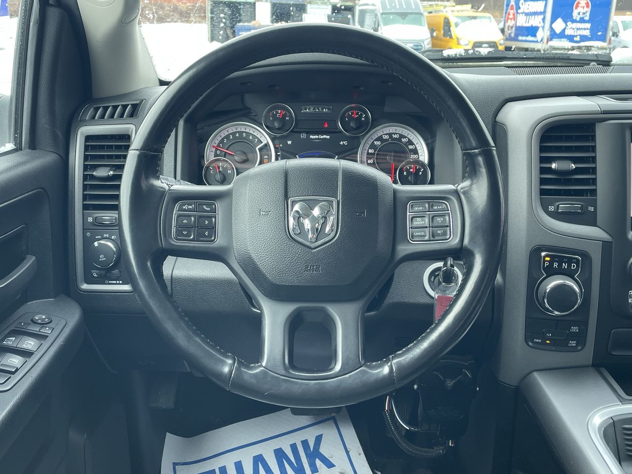 Ram RAM 1500 Classic Crew Cab 4x4 (DS)  2022 à Toronto, Ontario