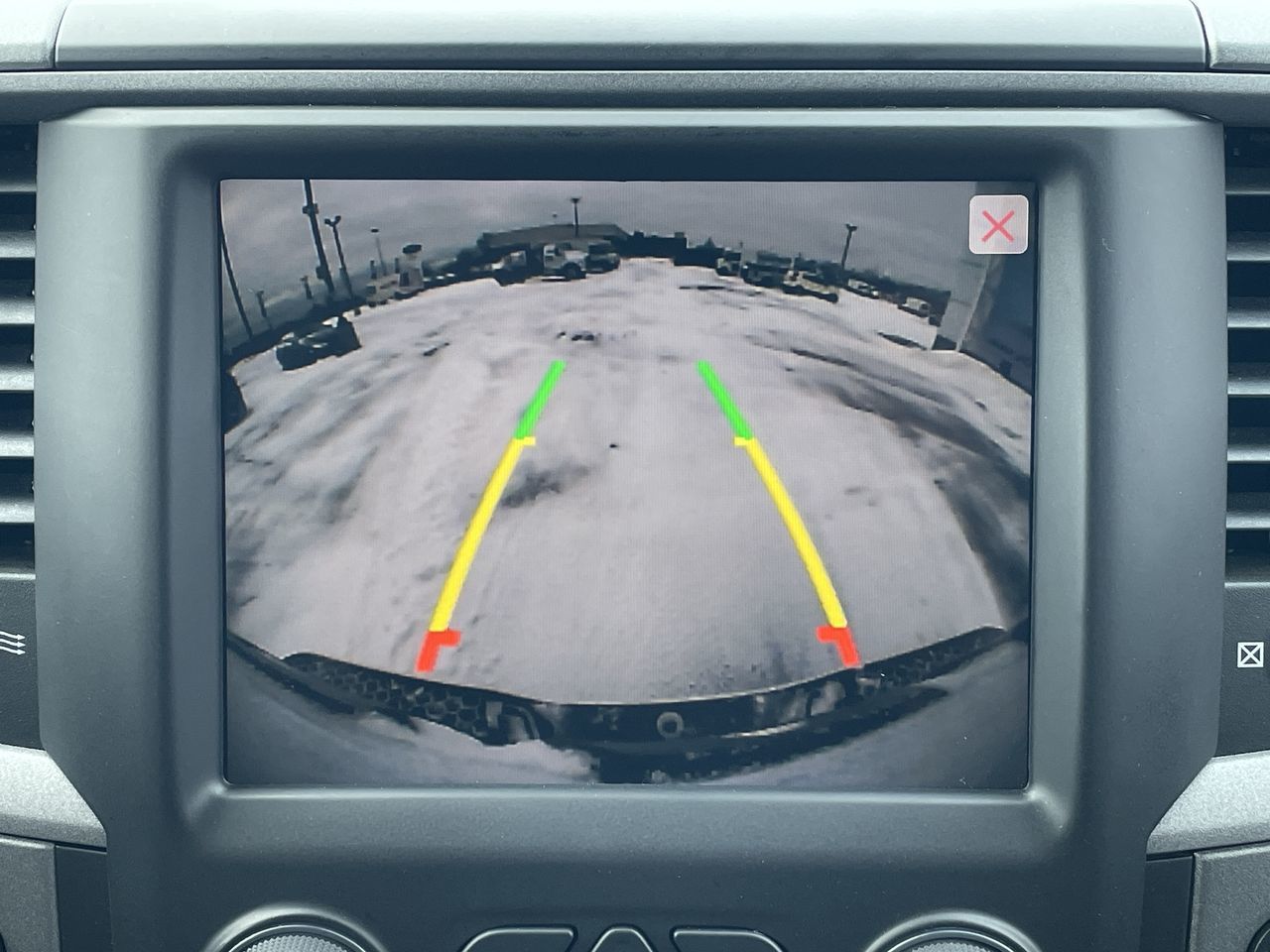 2022 Ram RAM 1500 Classic Crew Cab 4x4 (DS)