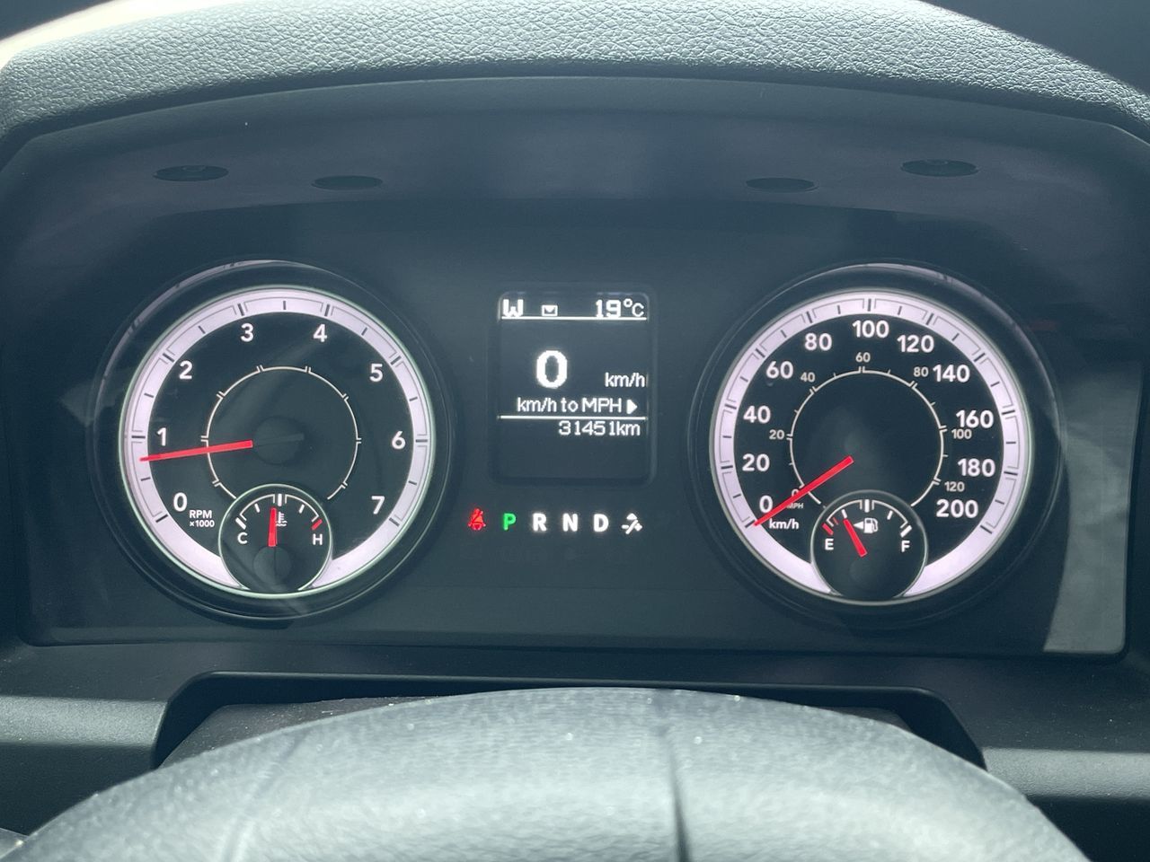 2023 Ram RAM 1500 Classic Crew Cab 4x4 (DS)