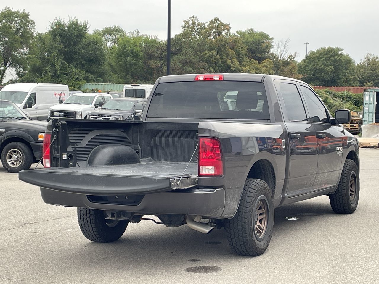 2023 Ram RAM 1500 Classic Crew Cab 4x4 (DS)