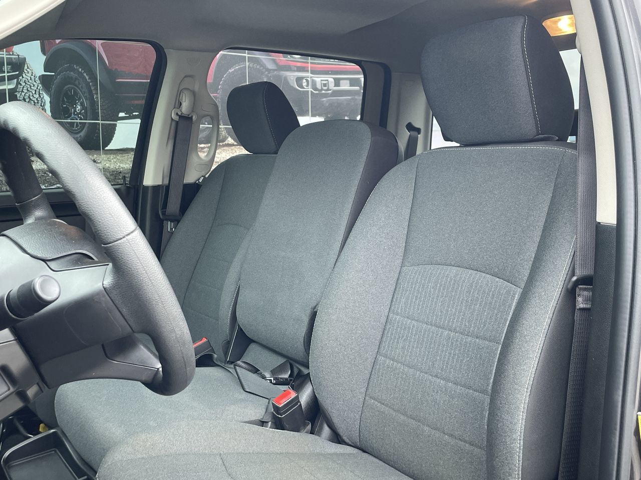 2023 Ram RAM 1500 Classic Crew Cab 4x4 (DS)