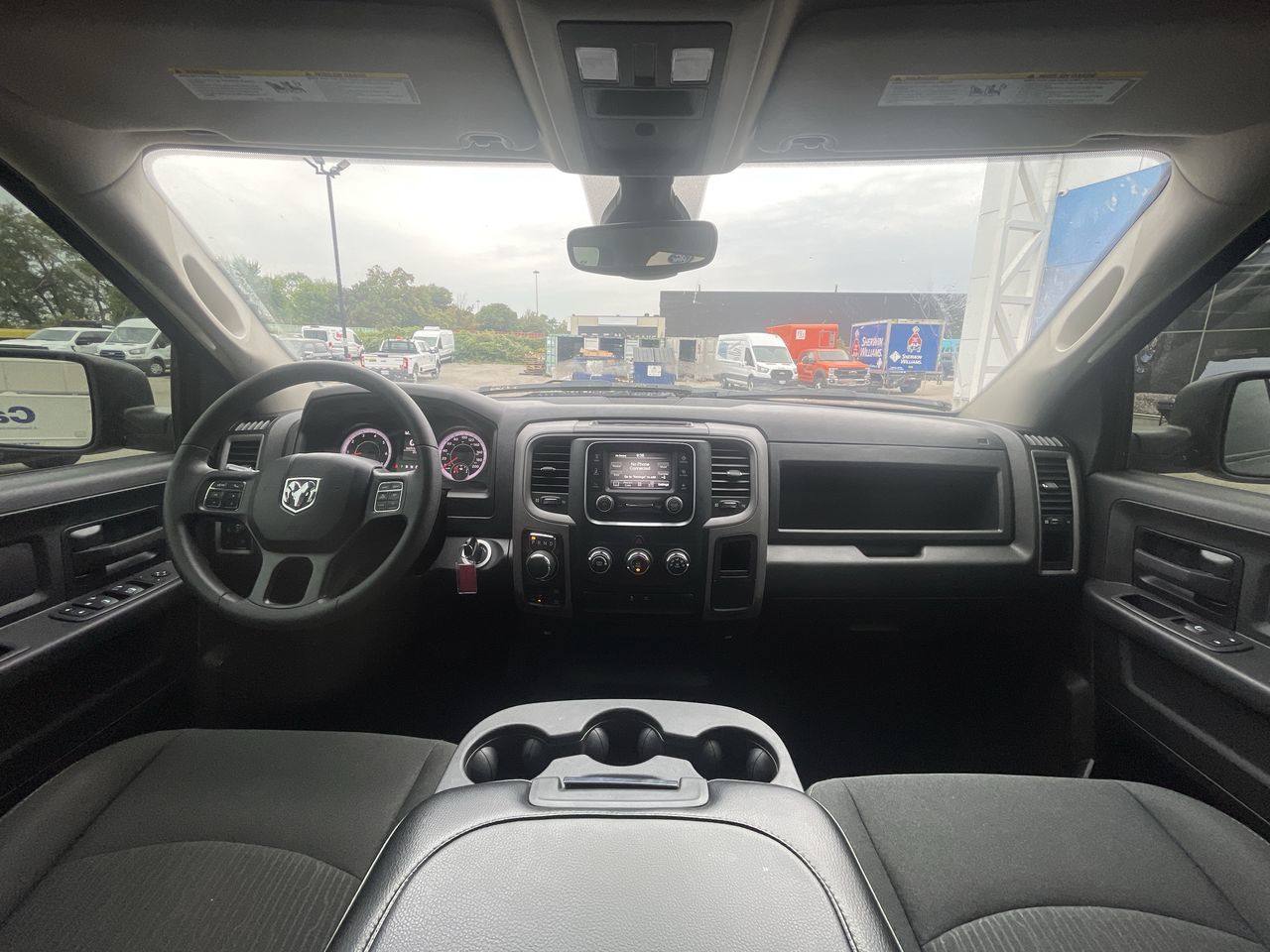 2023 Ram RAM 1500 Classic Crew Cab 4x4 (DS)