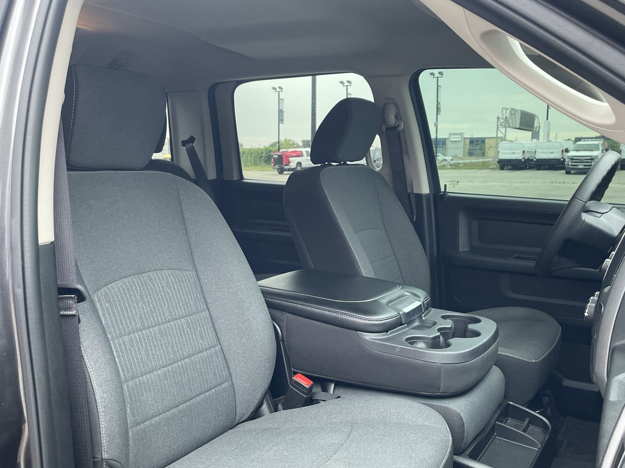 2023 Ram RAM 1500 Classic Crew Cab 4x4 (DS)