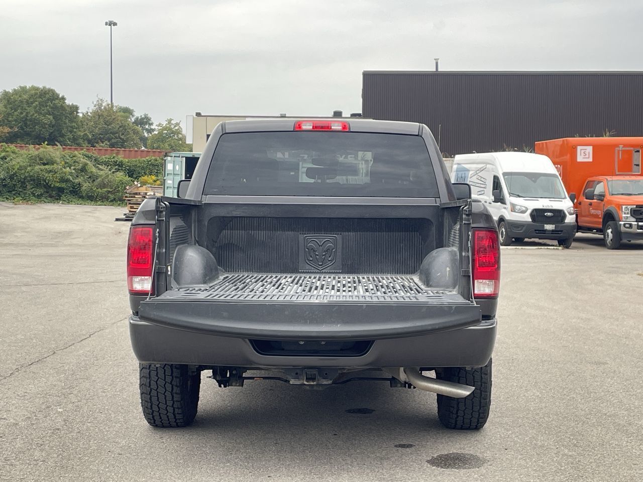 2023 Ram RAM 1500 Classic Crew Cab 4x4 (DS)