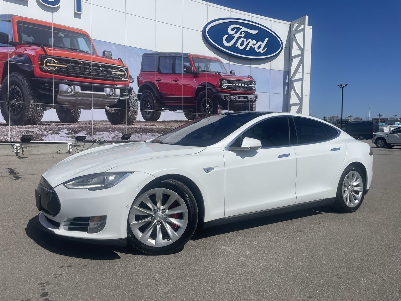 Tesla Model S  2015 à Toronto, Ontario