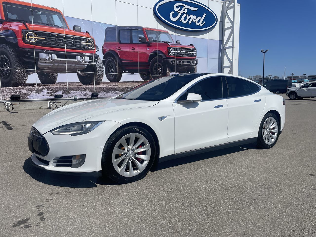 Tesla Model S  2015 à Toronto, Ontario