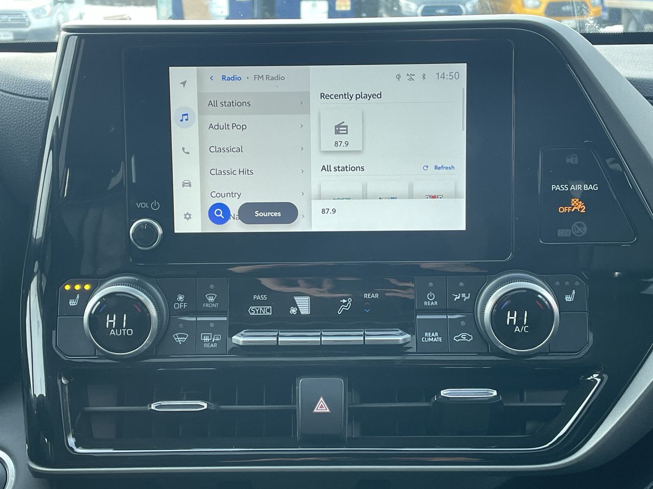 2024 Toyota Highlander Hybrid in Toronto, Ontario