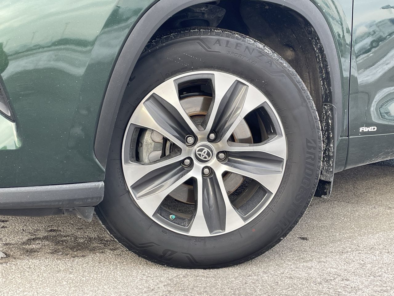 2024 Toyota Highlander Hybrid