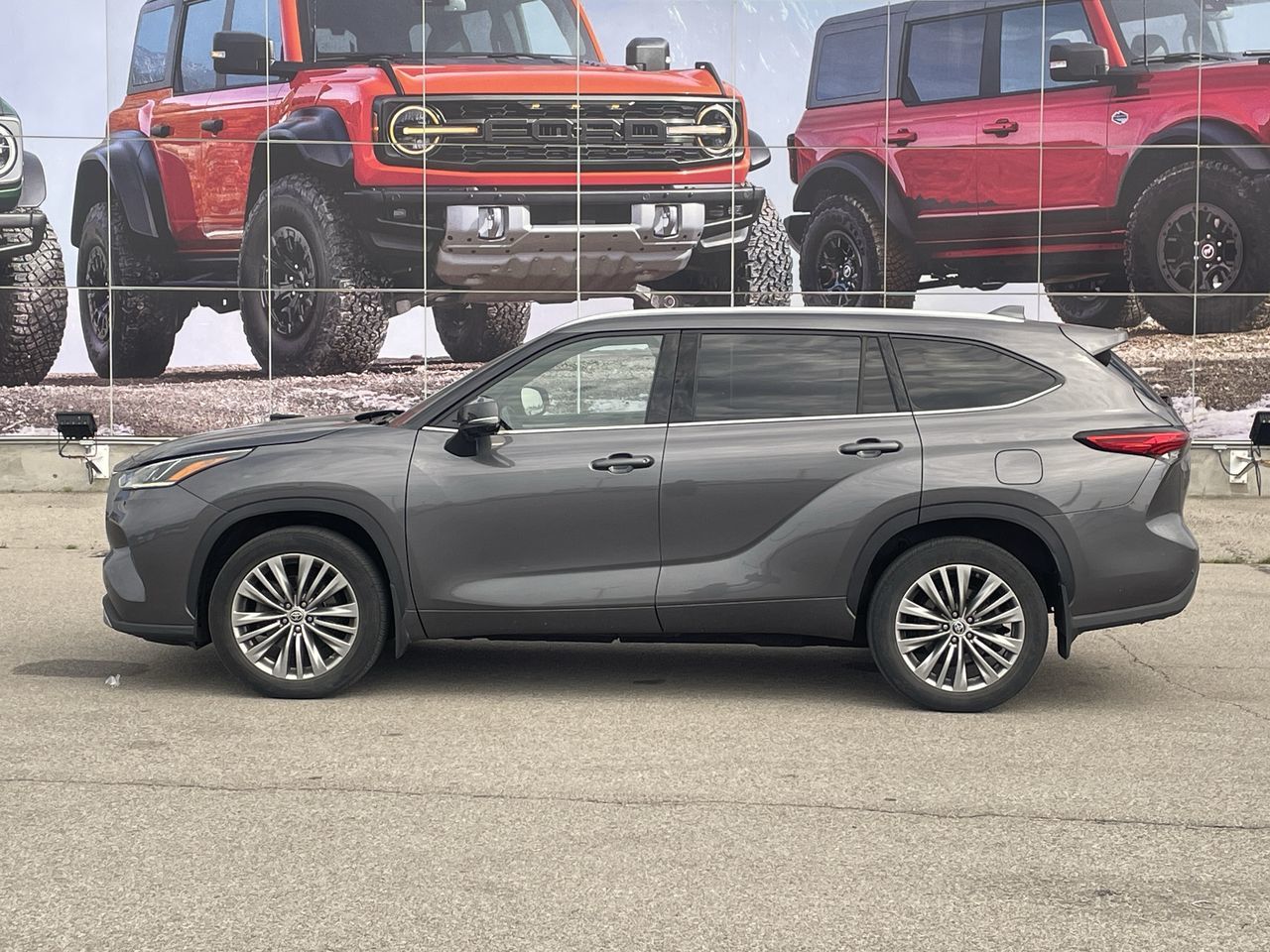 Toyota Highlander  2021 à Toronto, Ontario