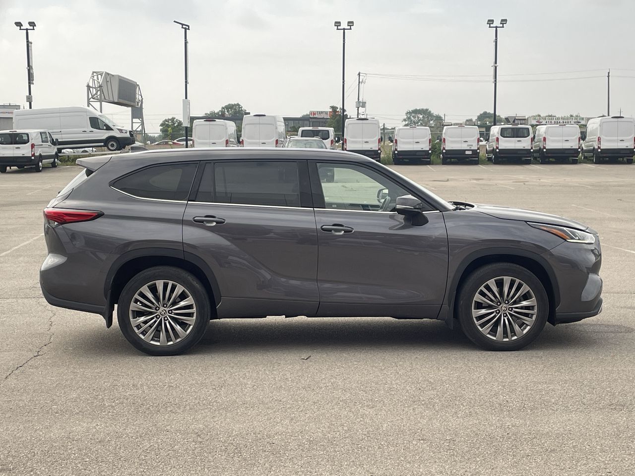 Toyota Highlander  2021 à Toronto, Ontario