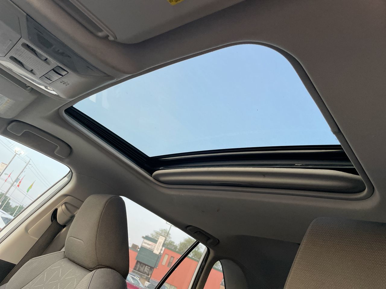 Toyota RAV4  2019 à Toronto, Ontario