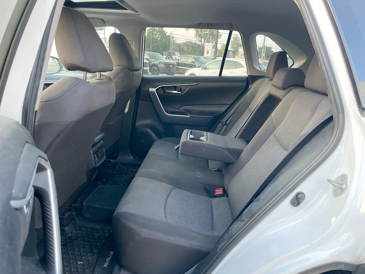 Toyota RAV4  2019 à Toronto, Ontario