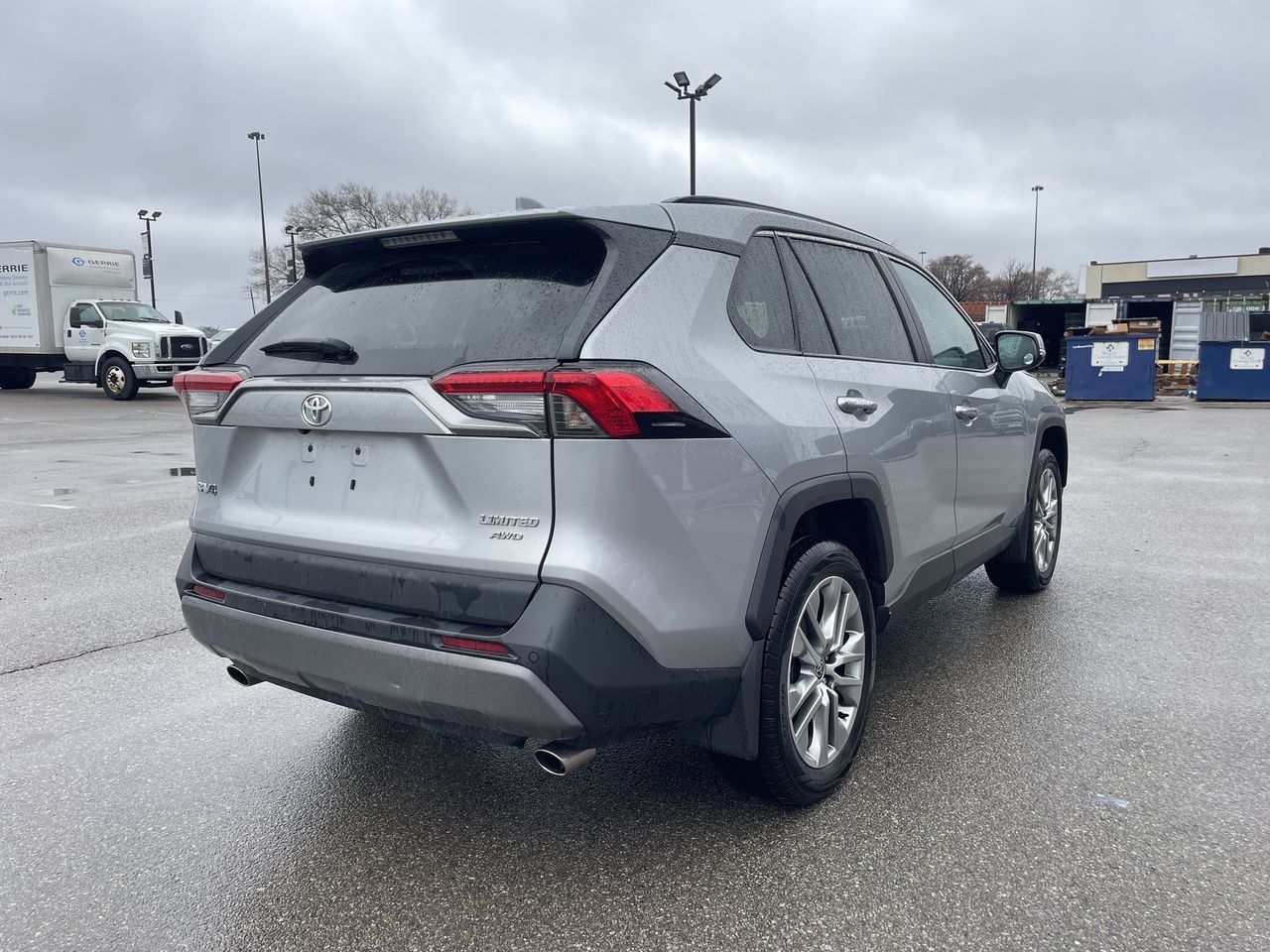 Toyota RAV4  2022 à Toronto, Ontario
