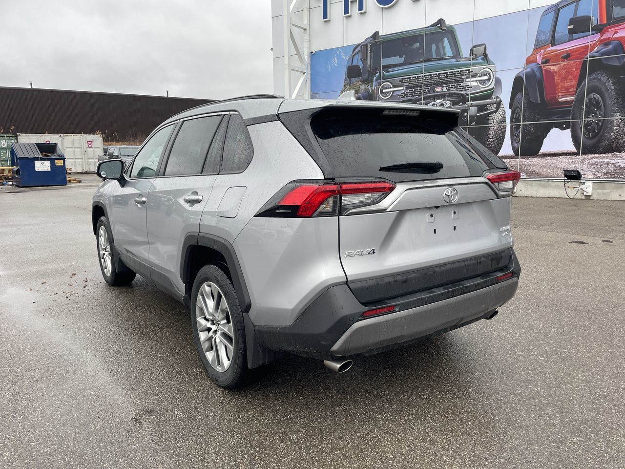 Toyota RAV4  2022 à Toronto, Ontario