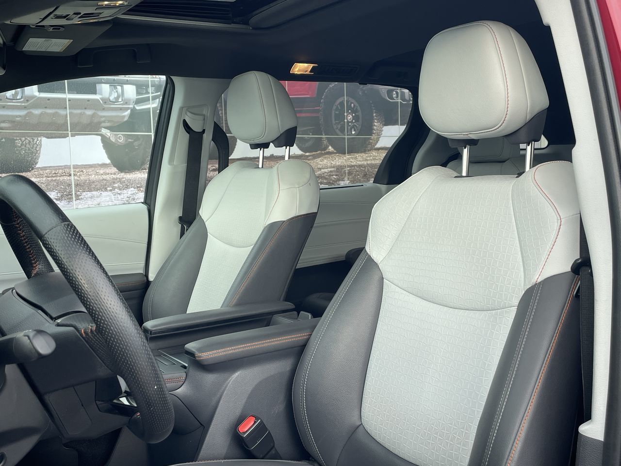 2022 Toyota Sienna Hybrid