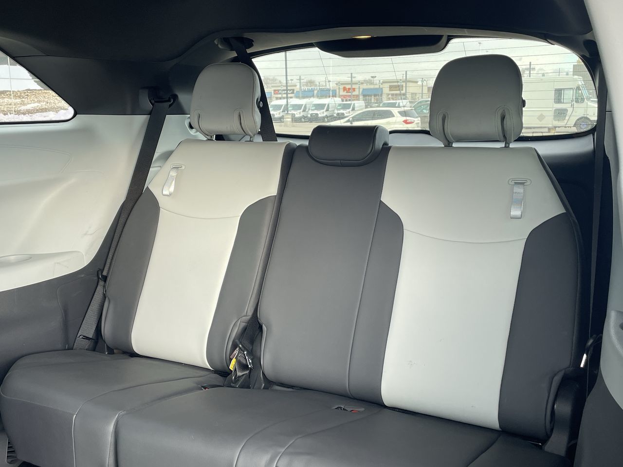 2022 Toyota Sienna Hybrid