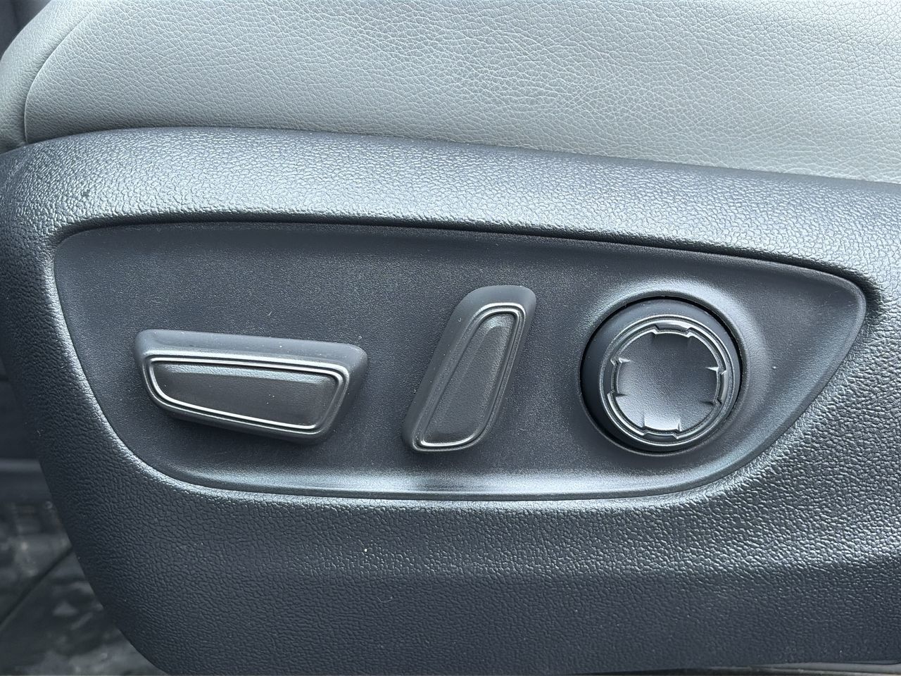 2025 Toyota Sienna Hybrid in Toronto, Ontario