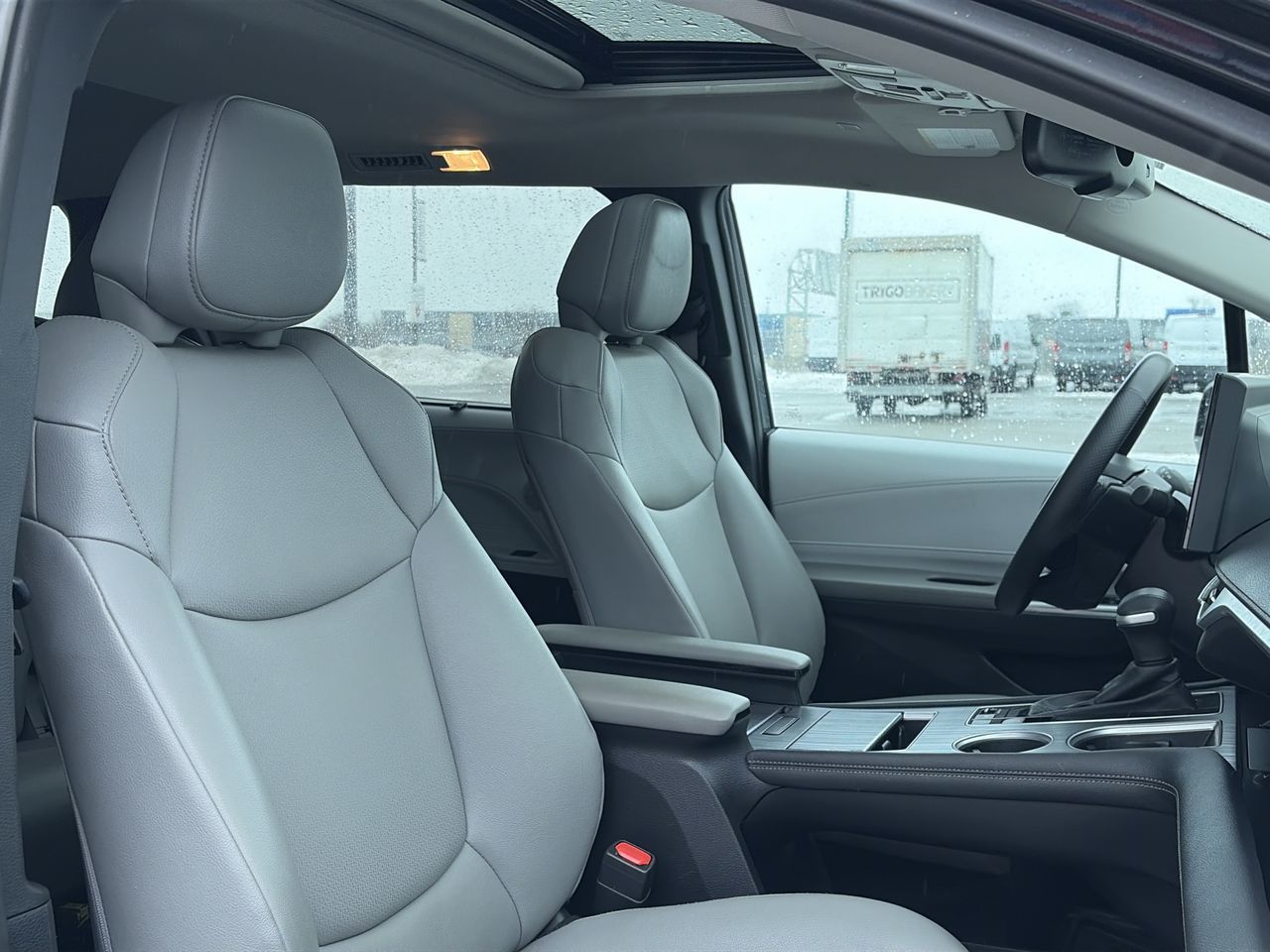 2025 Toyota Sienna Hybrid in Toronto, Ontario