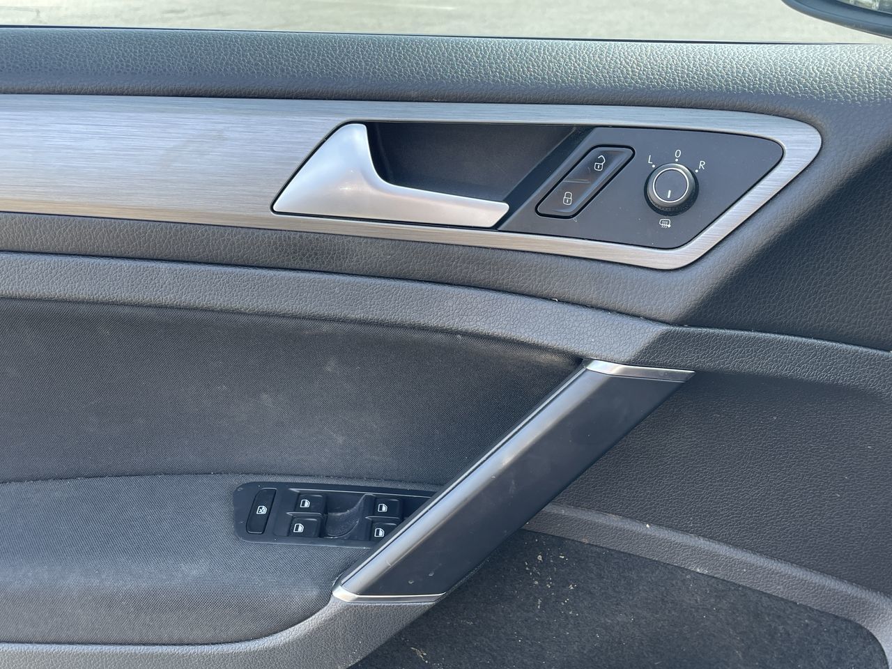 2015 Volkswagen Golf in Toronto, Ontario