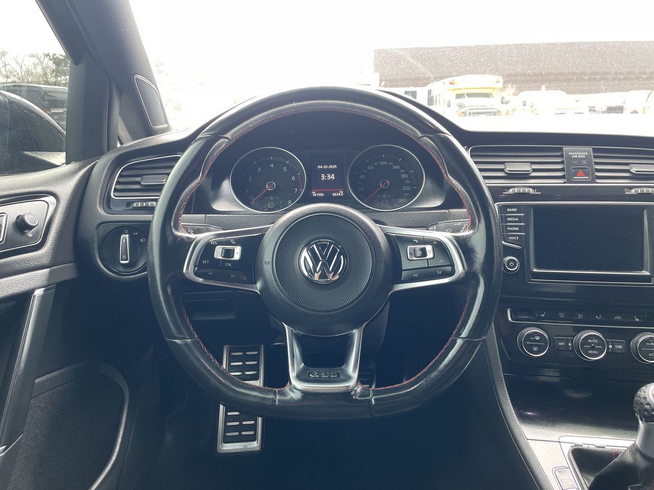 Volkswagen GTI  2017 à Toronto, Ontario