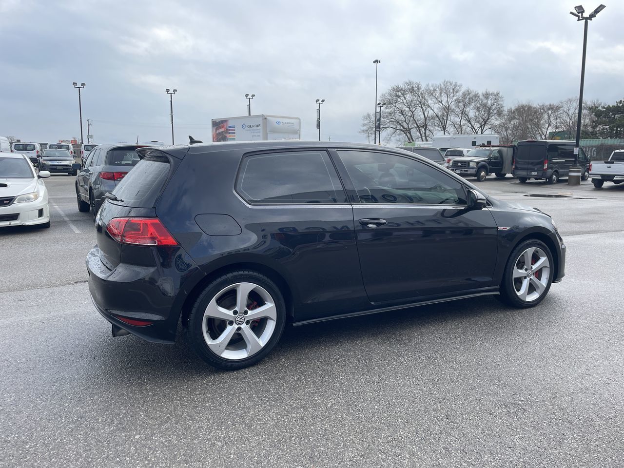 Volkswagen GTI  2017 à Toronto, Ontario