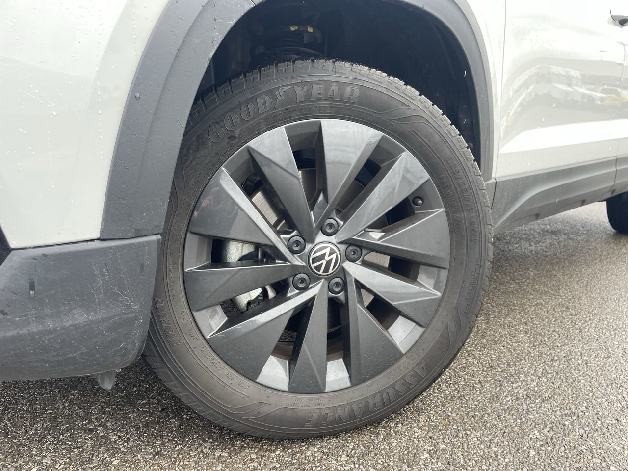 2024 Volkswagen Taos in Toronto, Ontario