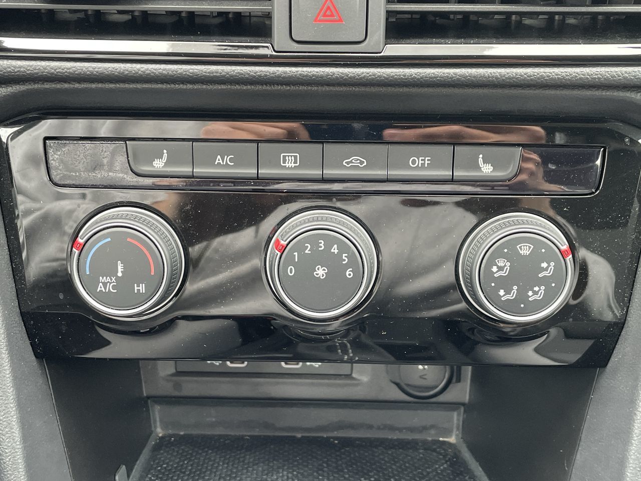 2024 Volkswagen Taos in Toronto, Ontario