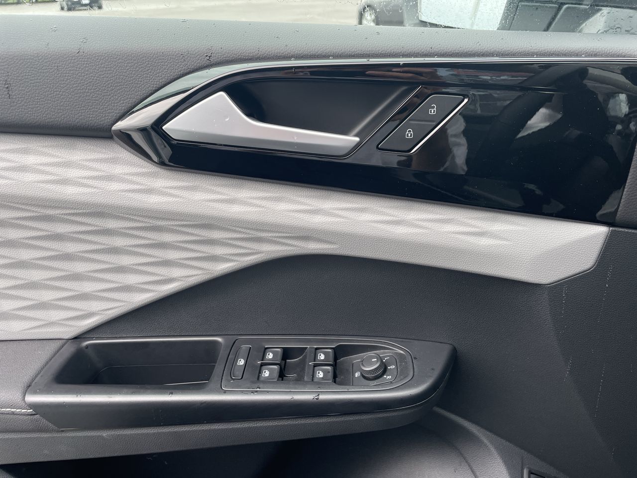 2024 Volkswagen Taos in Toronto, Ontario