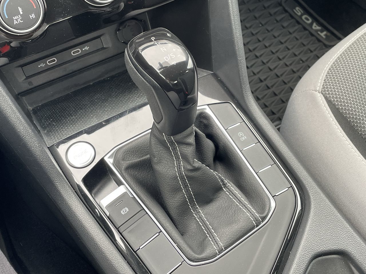 2024 Volkswagen Taos in Toronto, Ontario