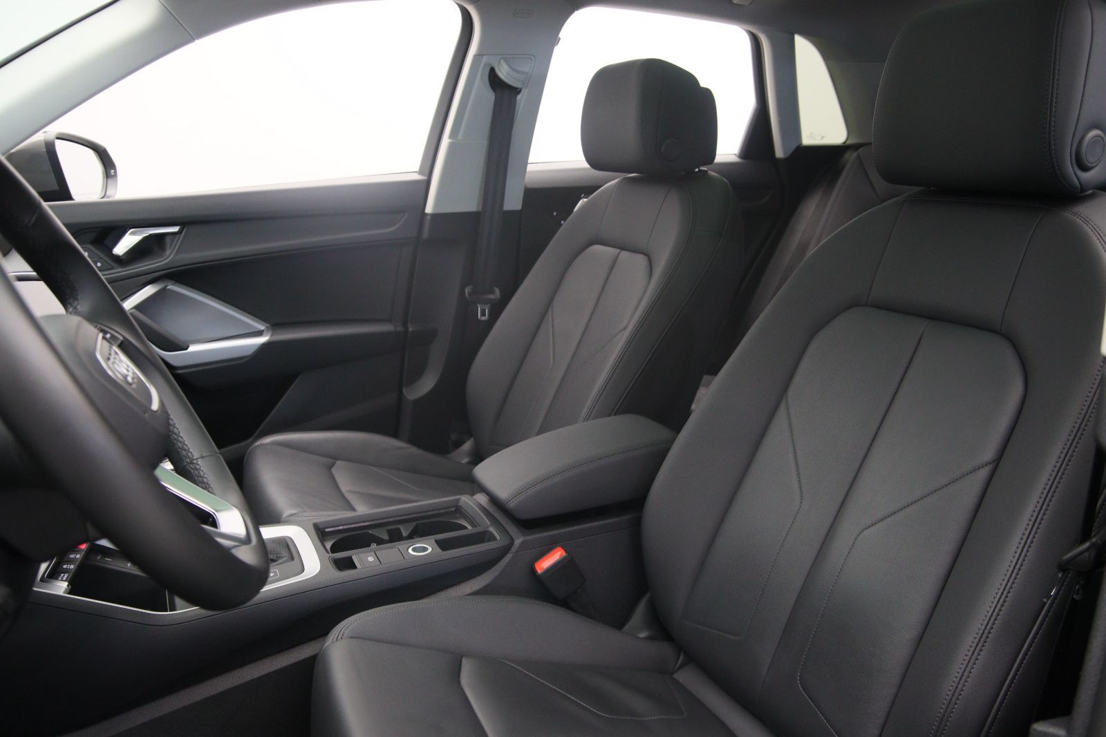 Audi Q3 2025 — photo 6