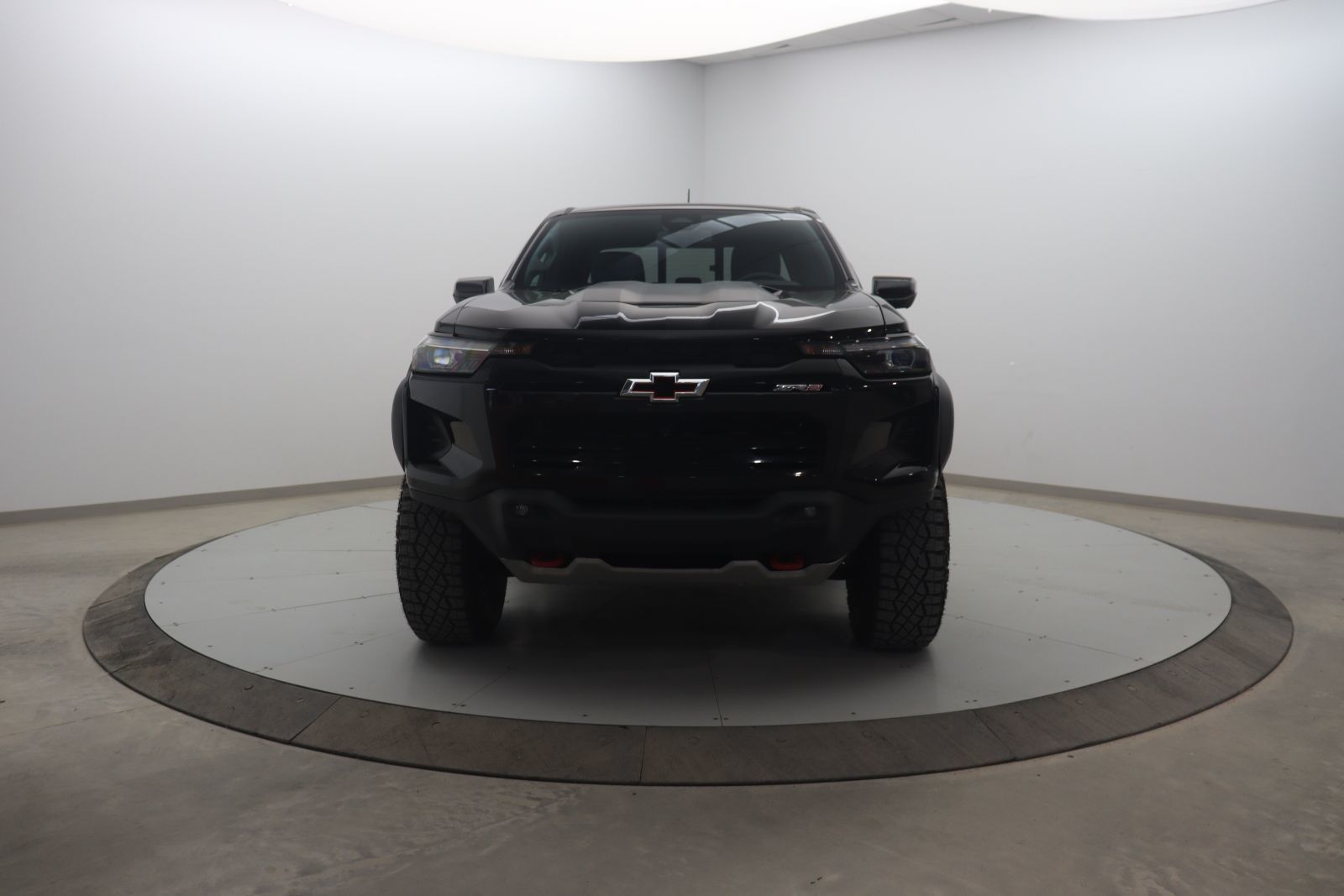 Chevrolet Colorado 4WD ZR2 2024 — photo 2