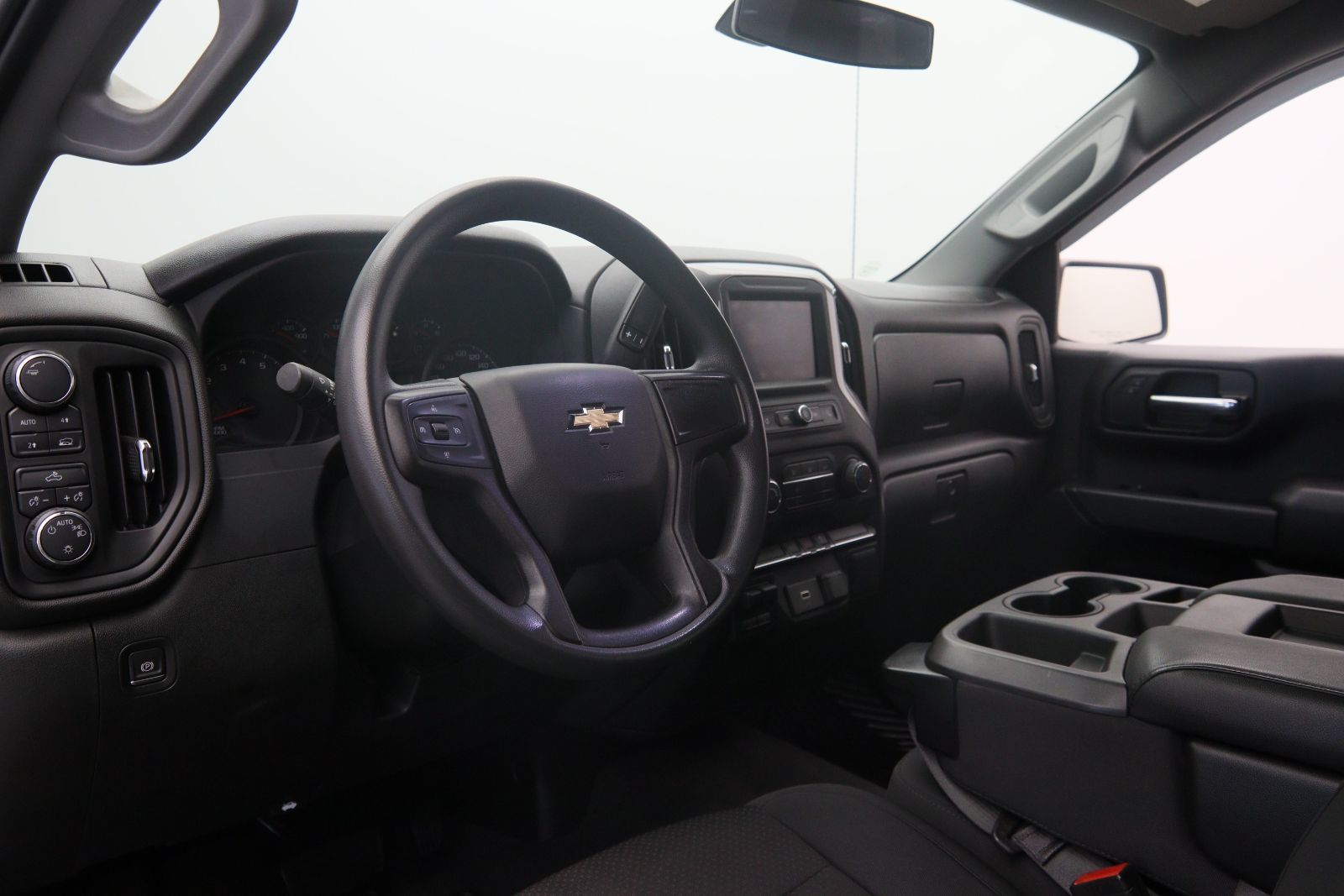 Chevrolet Silverado 1500 Custom 2020 — photo 5