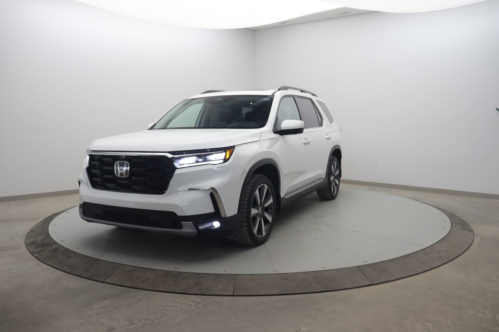 2023 Honda Pilot Touring