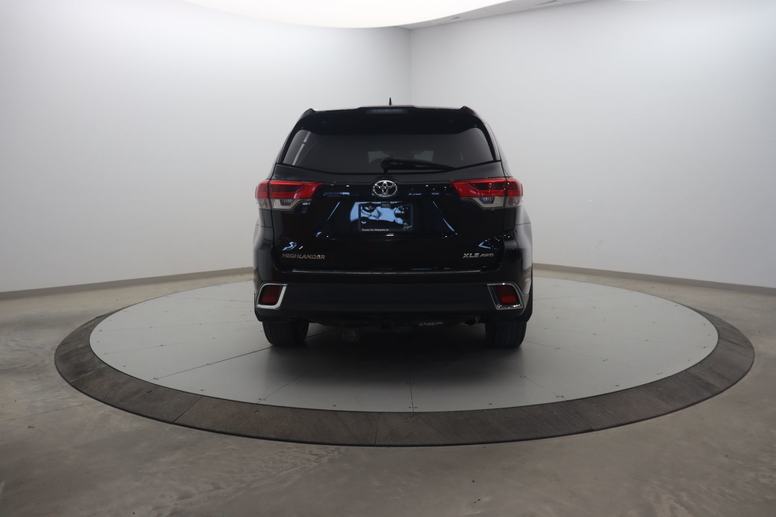 Toyota Highlander 2017 — photo 5