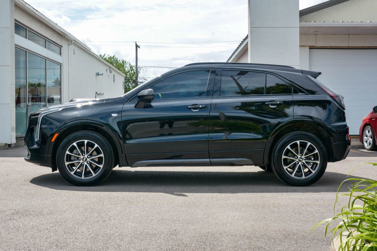 Cadillac XT4 AWD Sport 2024 — photo 3