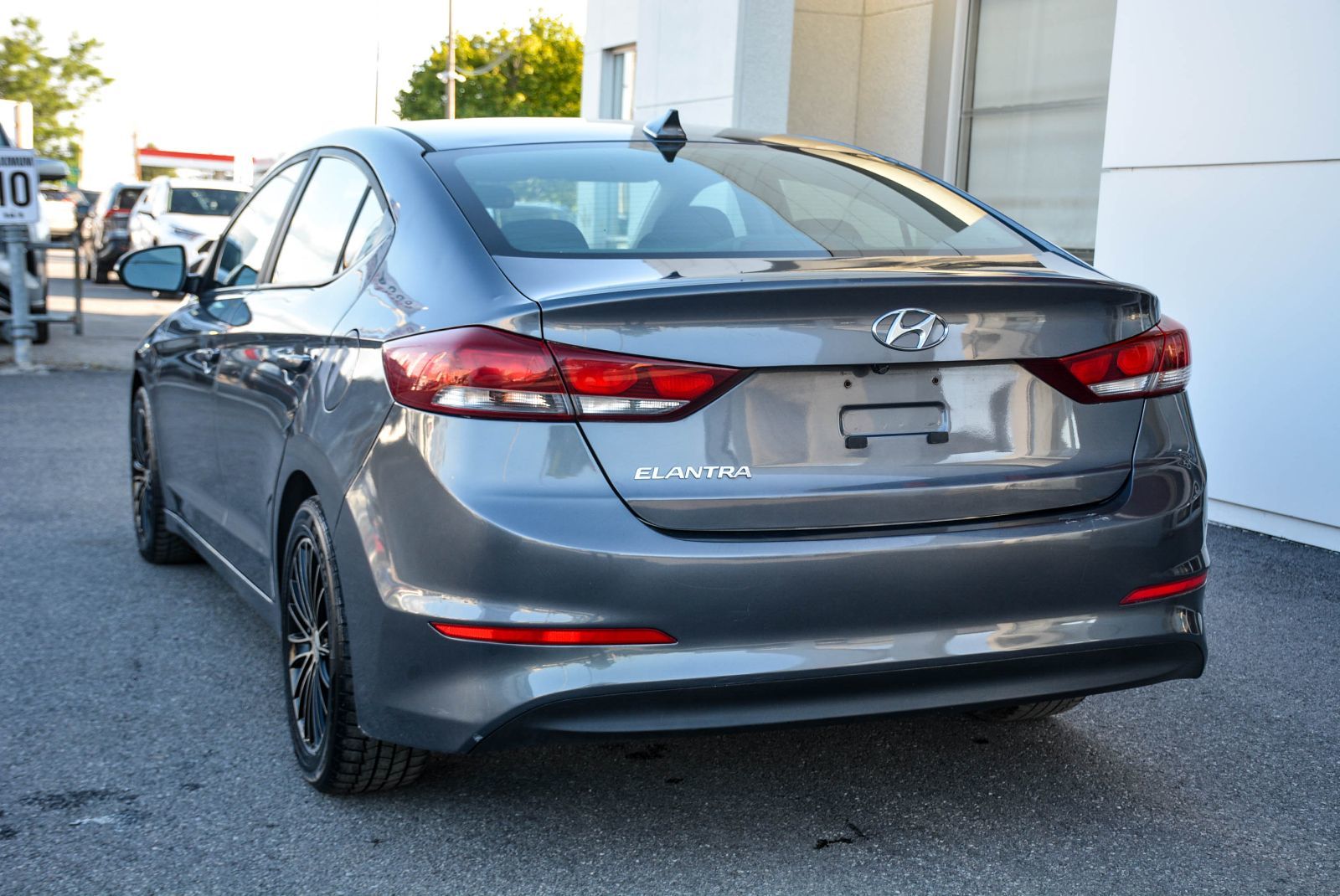 Hyundai Elantra GL 2017 — photo 5