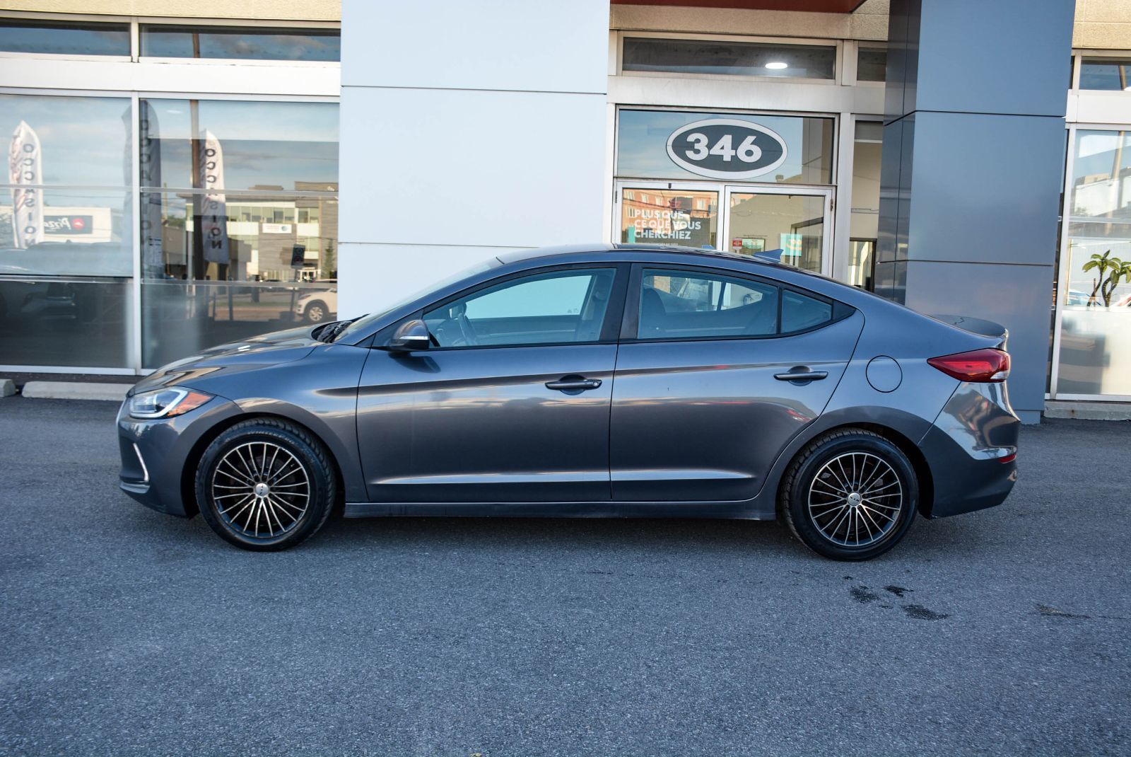 Hyundai Elantra GL 2017 — photo 3