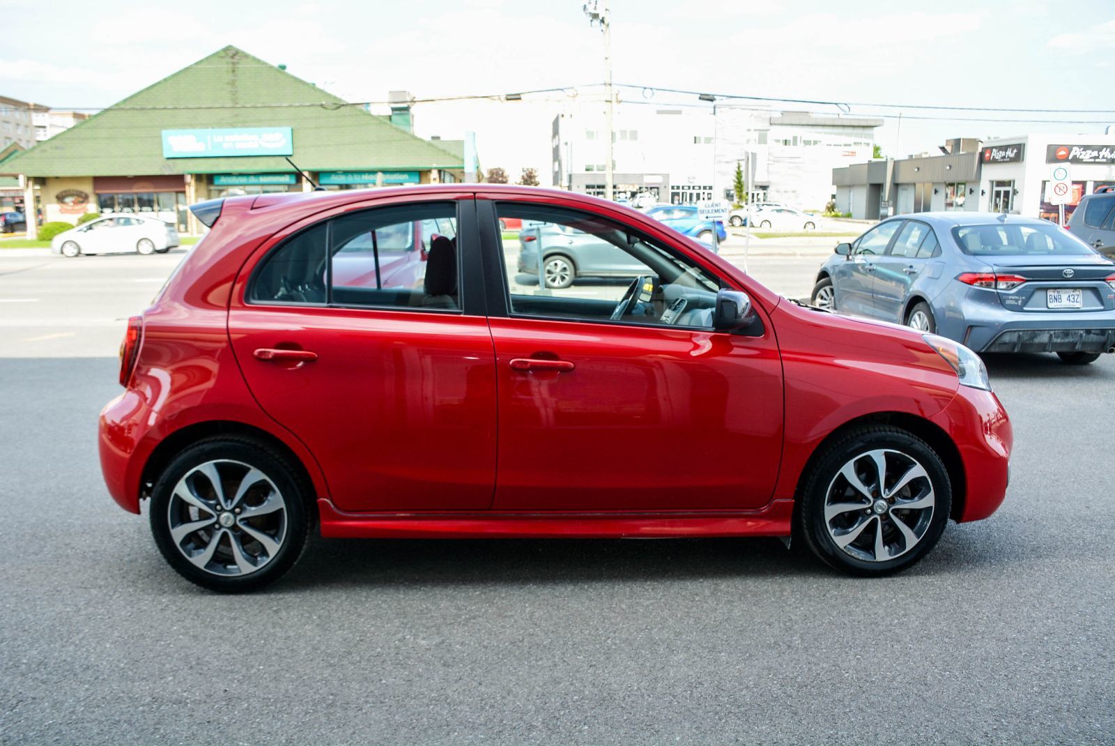 Nissan Micra S 2015 — photo 8