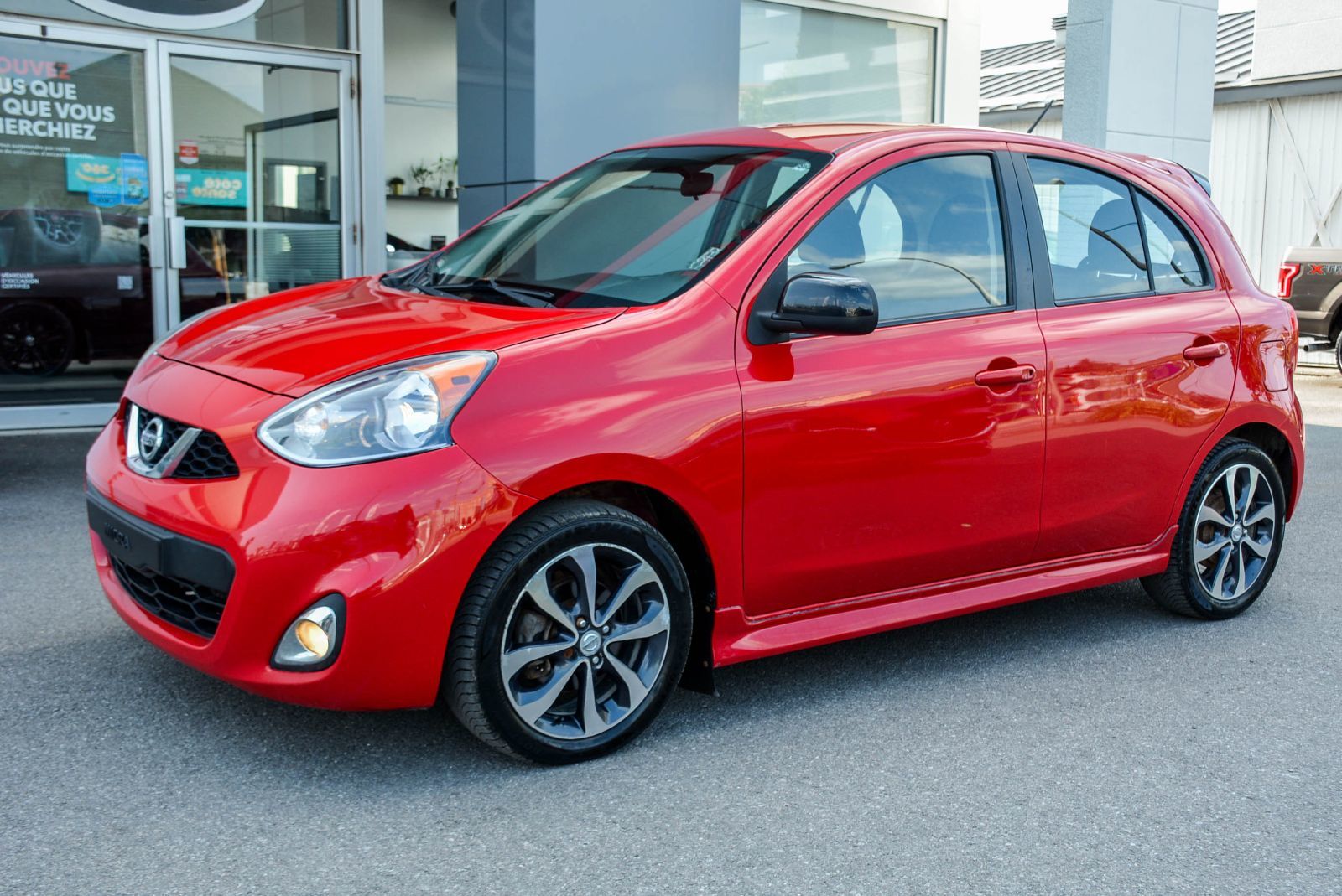 Nissan Micra S 2015 — photo 2