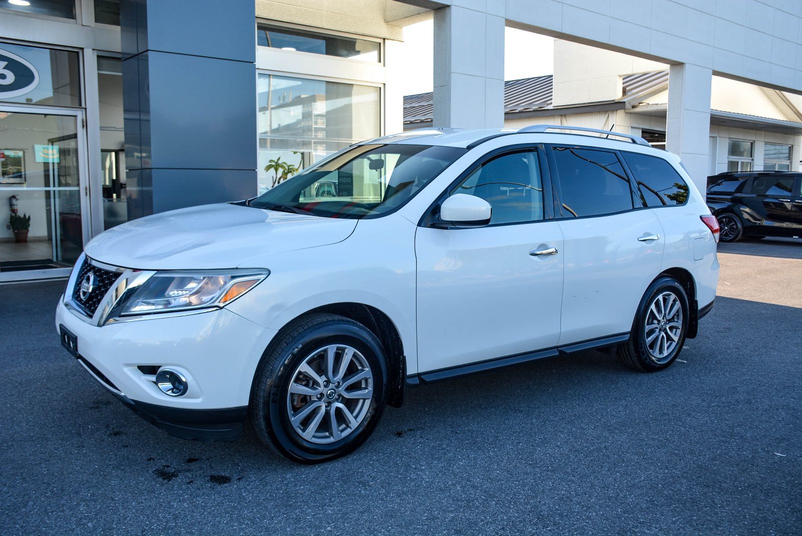 Nissan Pathfinder S 2014 — photo 2