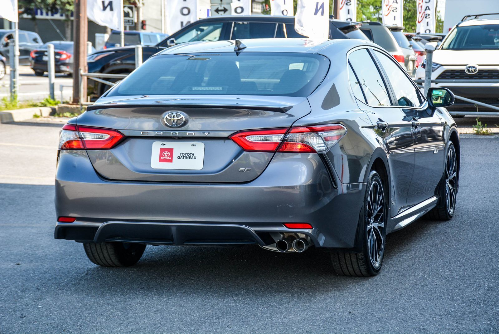Toyota Camry SE CERTIFIED TOYOTA 2019 — photo 7