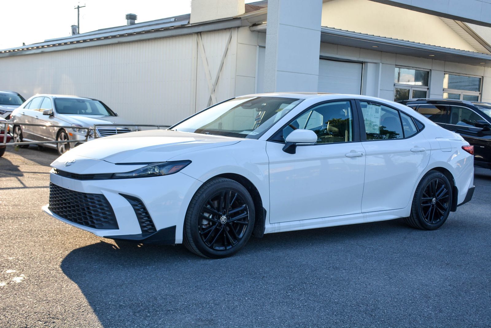Toyota Camry SE UPGRADE CERTIFIED TOYOTA 2025 — photo 2