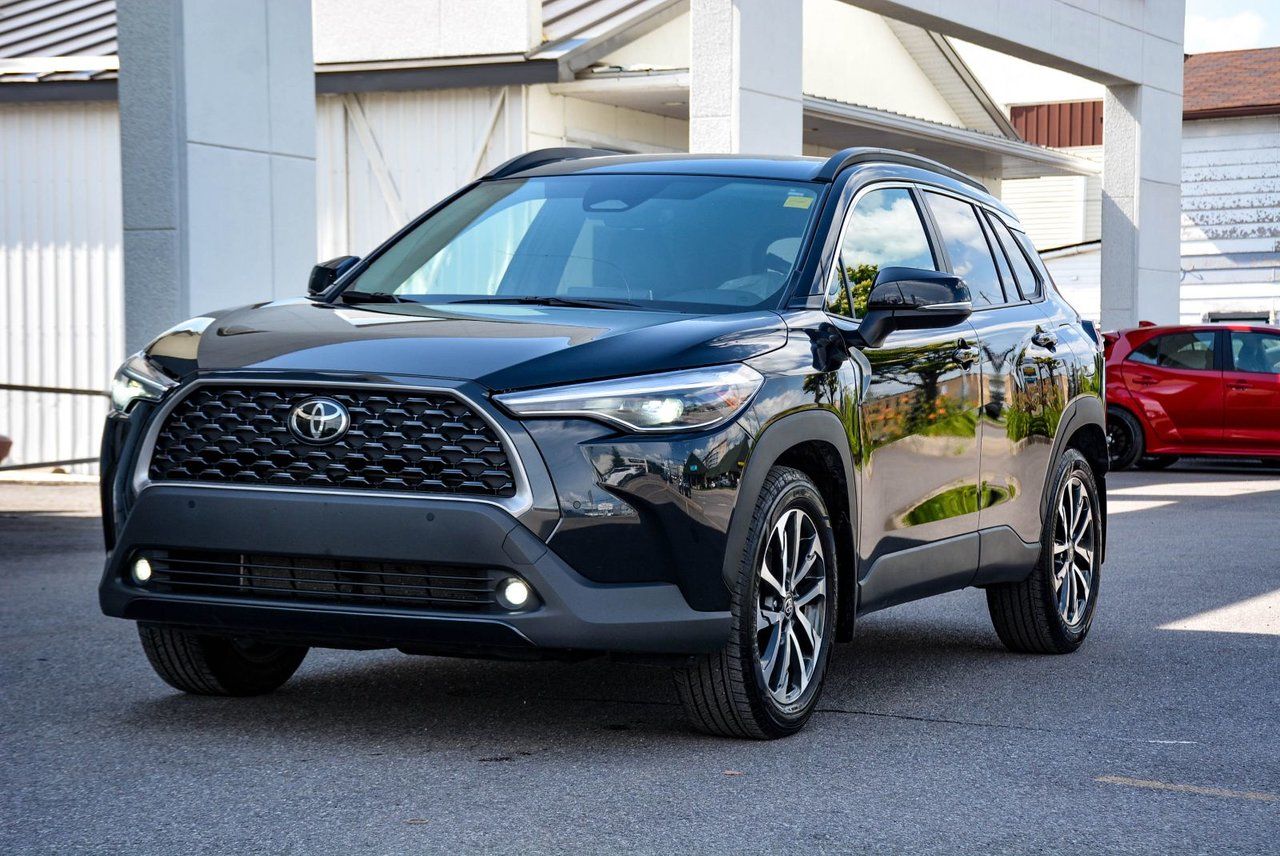 Toyota Corolla Cross XLE 2025